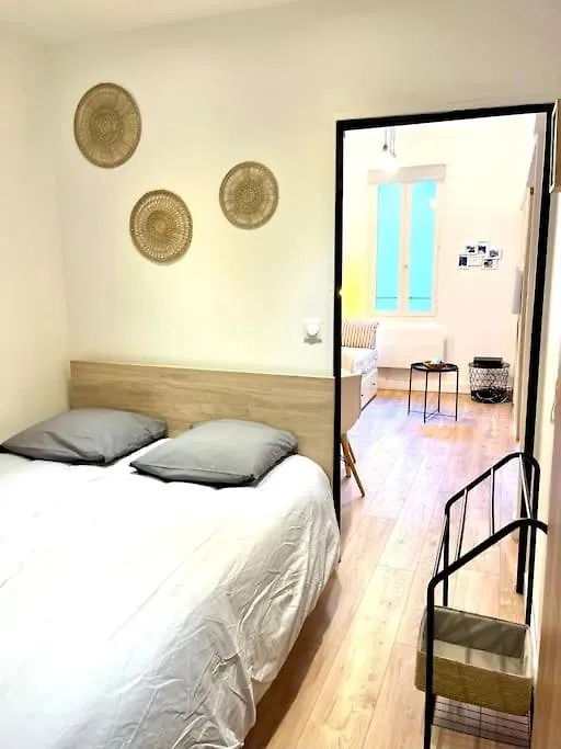 T2 De Charme Au Coeur Du Panier Apartment Marseille 0*,