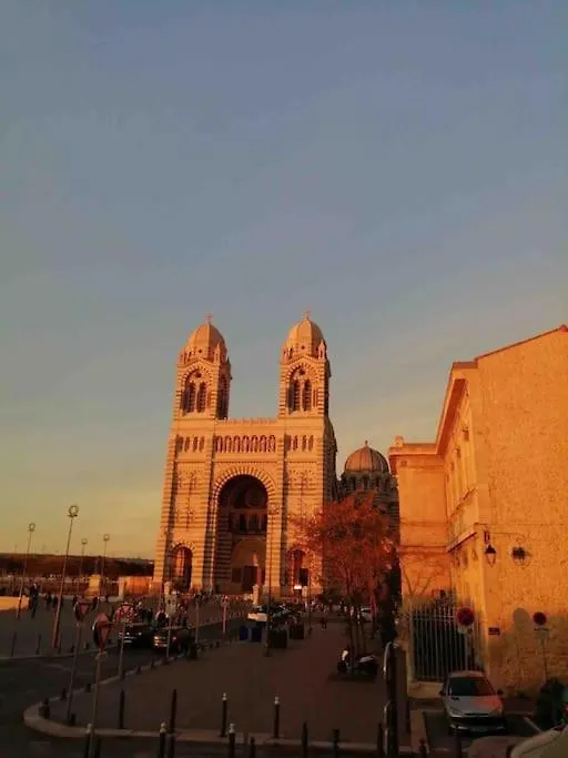 T2 De Charme Au Coeur Du Panier Lägenhet Marseille